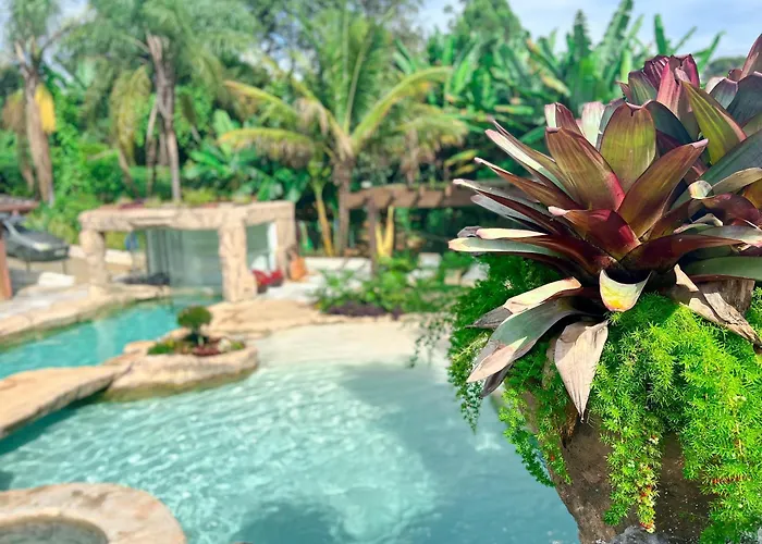 Lara'S Home Suites Capitólio